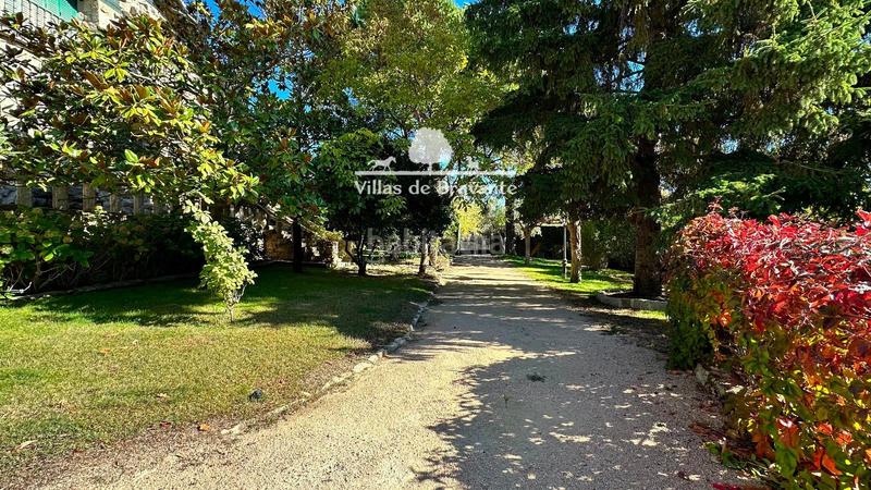 Foto 2d602bb6-fde5-40c1-a335-437e48eaa235. Chalet avec chauffage parking piscine dans Hoyo de Manzanares