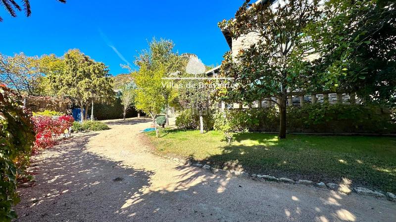 Foto 3c0156ef-1d73-459f-ab3c-16755e98e64a. Chalet avec chauffage parking piscine dans Hoyo de Manzanares