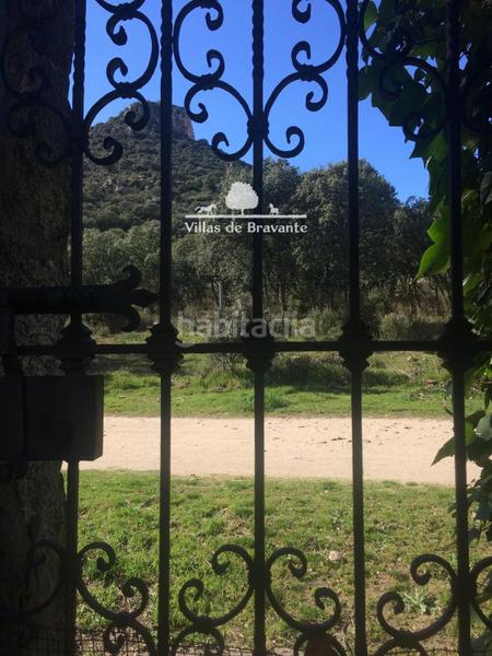 Foto 78bd4faa-a9f9-4c33-af72-fdc15e2d45c8. Chalet avec chauffage parking piscine dans Hoyo de Manzanares