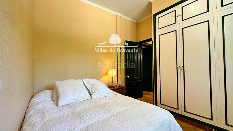 Foto d0f3bcd8-2dac-484a-b44f-789997b418d8. Chalet avec chauffage parking piscine dans Hoyo de Manzanares