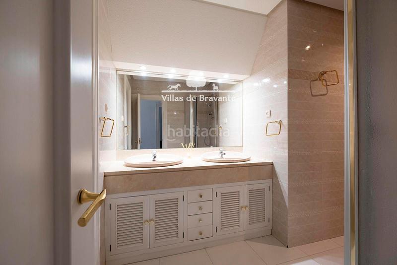 Foto 037d609a-db72-4d5c-9247-1a61b8aafa10. Chalet mit heizung parking pool in Prado Largo Pozuelo de Alarcón