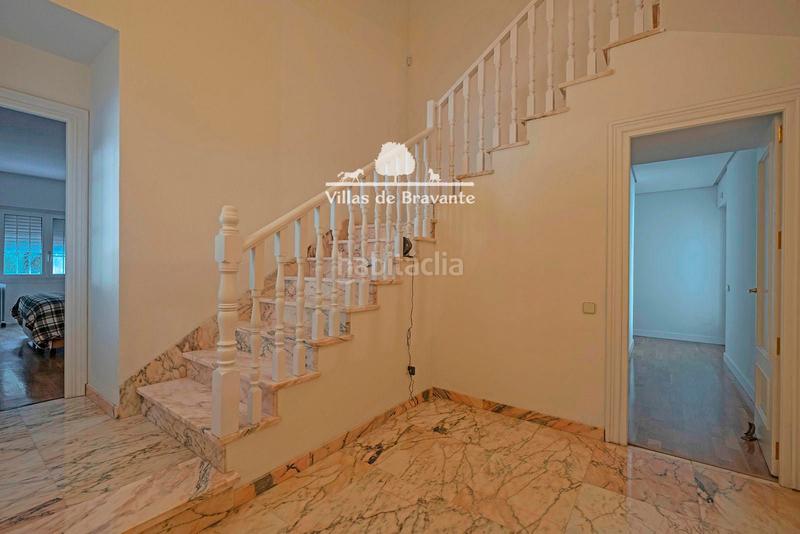 Foto e0f486f3-c539-4b19-b8d1-142dd165c964. Chalet mit heizung parking pool in Prado Largo Pozuelo de Alarcón