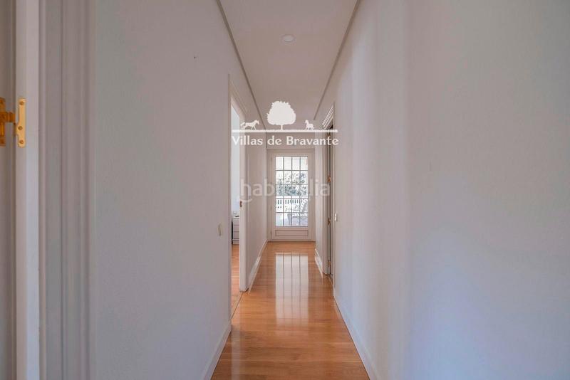 Foto ec37f057-21ce-4a48-8be2-5f5f6698de6e. Chalet mit heizung parking pool in Prado Largo Pozuelo de Alarcón