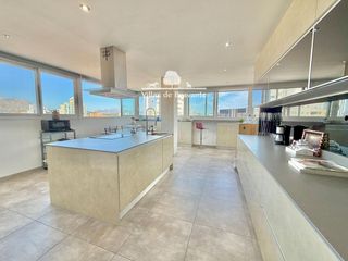 Attique  D. juan antonio baldovi. Exclusivo ático reformado en la mejor zona residencial de benido