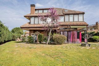 Xalet a Monte Rozas. Maravillosa y tranquila vivienda unifamiliar en monte rozas