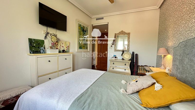 Foto 47e22b44-b683-47a3-8d27-2aa37ab34800. Pis amb calefacció piscina a Sector S Boadilla del Monte