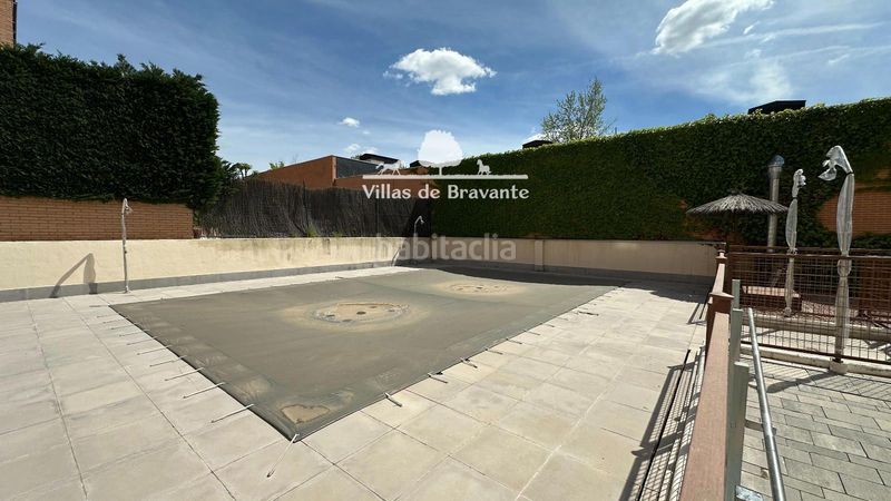 Foto 85204508-b443-4f7e-91d6-f23909e30a4a. Pis amb calefacció piscina a Sector S Boadilla del Monte