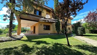 Xalet a Villafranca del Castillo. Maravilloso chalet independiente en villafranca del castillo.
