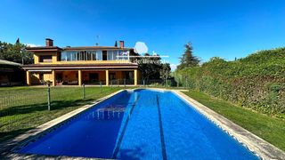 Xalet a Villafranca del Castillo. Maravilloso chalet independiente en villafranca del castillo.