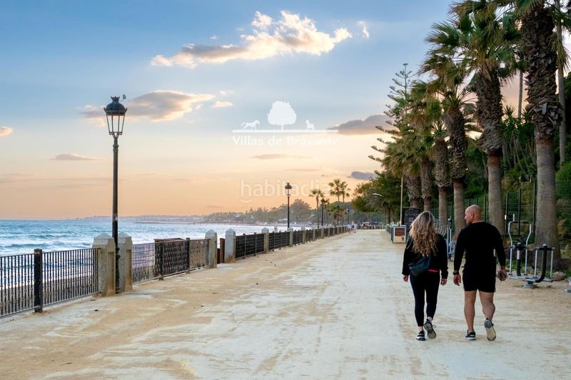 Foto d5478b59-fa62-444c-90a4-9b2c00833350. Dúplex amb calefacció aparcament piscina a Playa de la Fontanilla Marbella