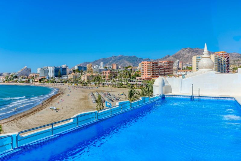 Foto 0f1cf6e3-d115-4c14-87d9-4c4b6b7b74e3. Apartament amb calefacció piscina a Puerto Marina Benalmádena