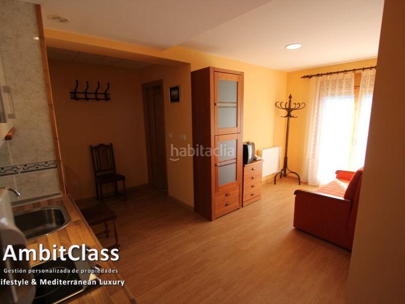 Foto 4a27cf33-aa0b-4c18-9c8c-bb6171532afa. Edificio  hotelero en Puente la Reina de Jaca