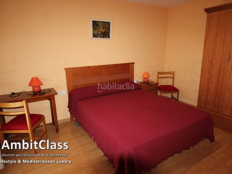 Foto 50a7b34b-c3bb-40dd-b862-62ca022e3e62. Edificio  hotelero en Puente la Reina de Jaca