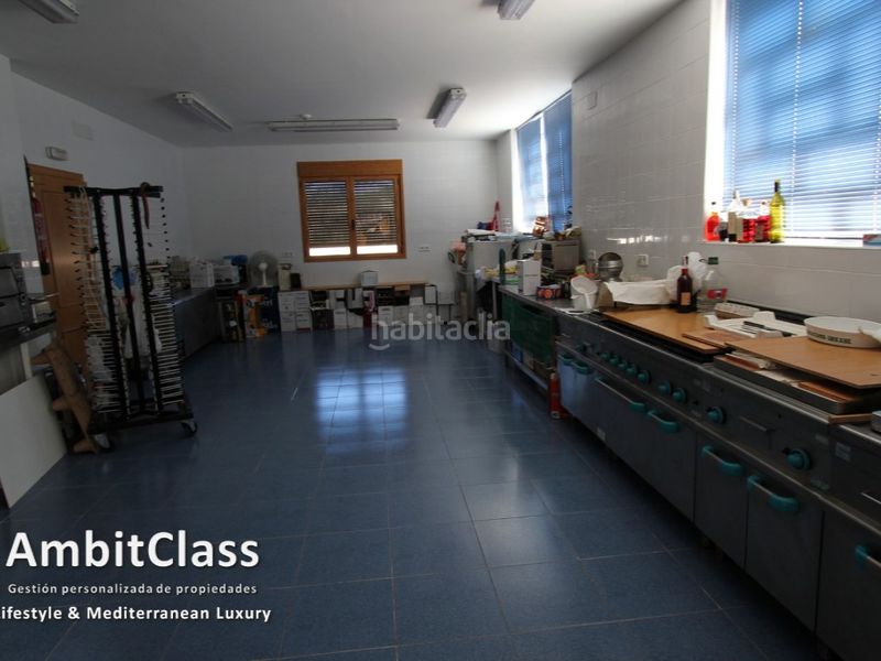Foto b391ca28-4bd3-4503-a8c1-0b4430d121ca. Edificio  hotelero en Puente la Reina de Jaca