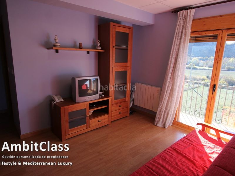 Foto c3e87e0f-da29-4084-9e2c-c9bf5eb5ed13. Edificio  hotelero en Puente la Reina de Jaca