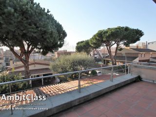 Chalet en Centre. Casa a 4 vientos en el centro de vilassar de mar