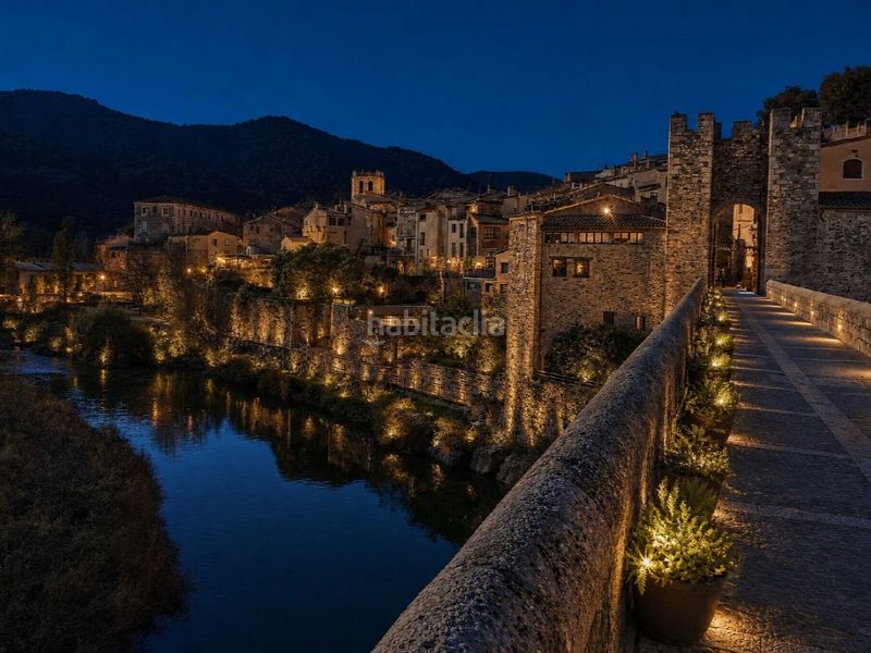 Foto a4e8bdbd-d6ea-44c0-8b02-6eed3a3e9387. Casa amb calefacció a Besalú