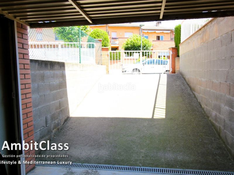 Foto 456fe398-334d-430d-bc10-7f38cadef5ea. Casa adossada amb calefacció aparcament a Centelles