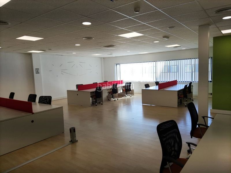 Foto 47a52b7d-3f48-450f-8374-a1cd3d50aad6. Miete büro mit heizung in Atarfe