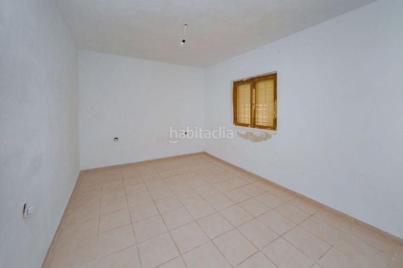 Foto 6416e5a2-f122-48ff-8b7f-6e6740835f5a. Casa adossada a Atarfe