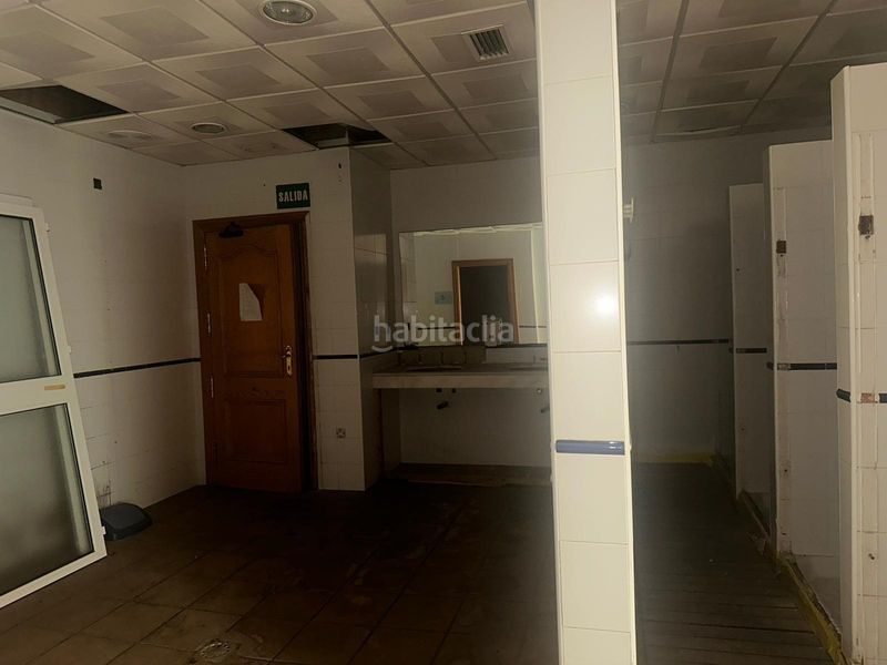 Foto b2e5d4d6-49f5-4748-8b24-be7b4fc64967. Local comercial a Cenes de la Vega