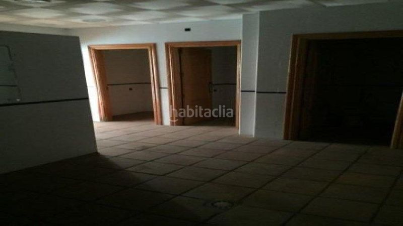 Foto cca5f4e1-b490-4d4d-9450-f589bef81f5e. Local comercial a Cenes de la Vega