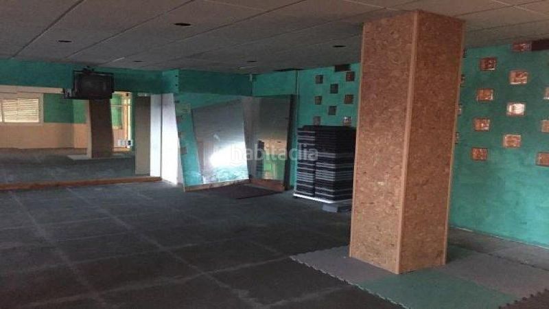 Foto f4c2bdac-20c2-4687-892d-e9f116c69881. Local comercial a Cenes de la Vega