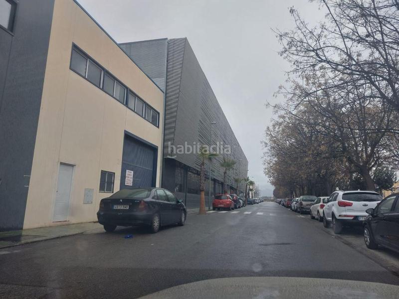 Foto 2d59bb2e-3c0a-4ea1-b5be-79fc0f31de79. Lloguer oficina amb calefacció a Atarfe