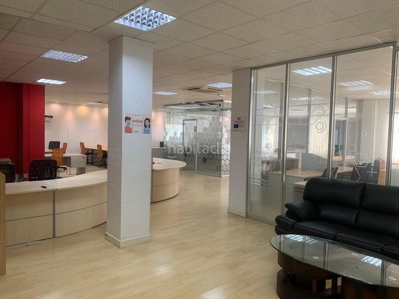 Foto f79e7308-2223-4c4a-af9a-a33db47eb714. Location bureau avec chauffage dans Atarfe
