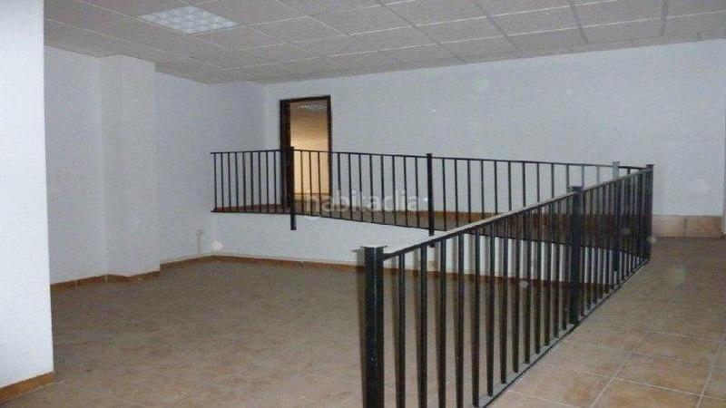 Foto df880994-cb2f-41e7-80f8-c8c23d2a4d10. Local comercial gran local en la zubia!! en La Zubia Ciudad Zubia (La)