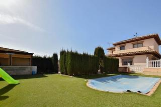 Chalet  Calle teresa de calcuta. Novedad en alhendín!!!