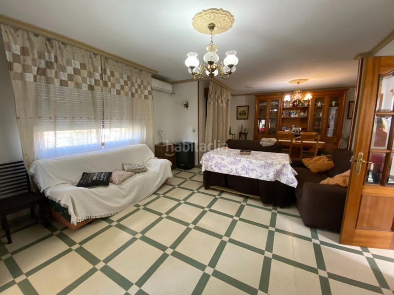 Foto 06ce7c0a-d2ae-4a29-ab37-440480ee86c4. Edifici a Atarfe