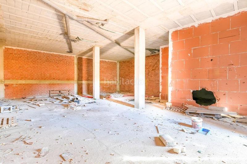 Foto a4a8eb05-3471-4079-a8ce-1581b33d51c4. Local comercial local de banco !! en Atarfe