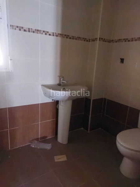 Foto d99071d7-67c3-4ad2-adcd-ec101546a015. Lloguer local comercial a Atarfe