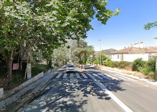 Terreny residencial  Calle del mar cantábrico. Suelo de uso terciario orientado a inversores