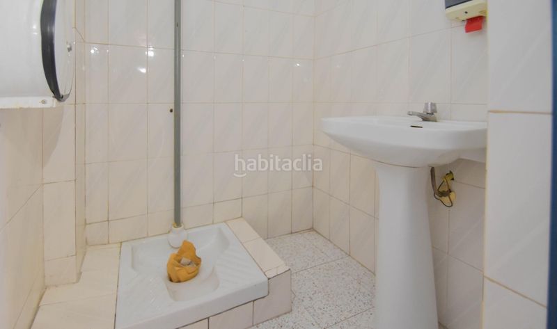Foto 837d8484-fedc-41a6-a04b-70f28df6cf64. Local comercial a Pinos Puente