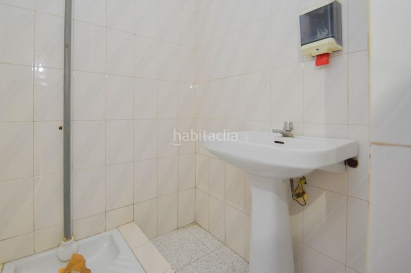 Foto a66deac1-aced-4f30-b97c-9bfd2668fff9. Local comercial a Pinos Puente