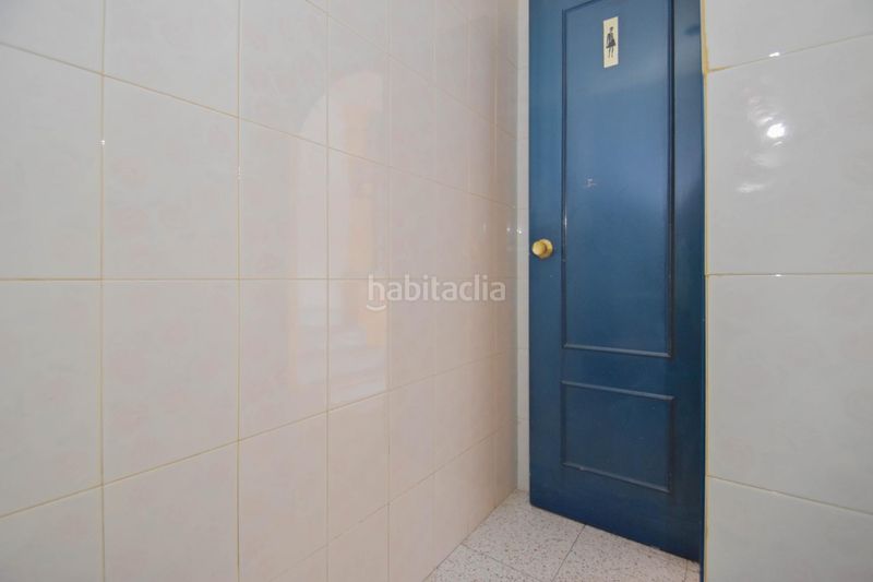 Foto c14bae35-16fd-4d3a-a9aa-eb80c39ef866. Local comercial a Pinos Puente