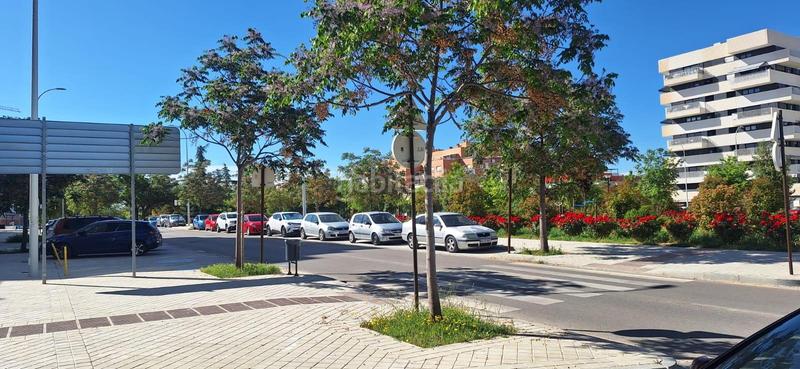 Foto a824b220-ea0b-46ba-b78d-bb8d0cf44139. Location local commercial dans Av. F. Garcia Lorca - Nueva Estación Autobuses Granada