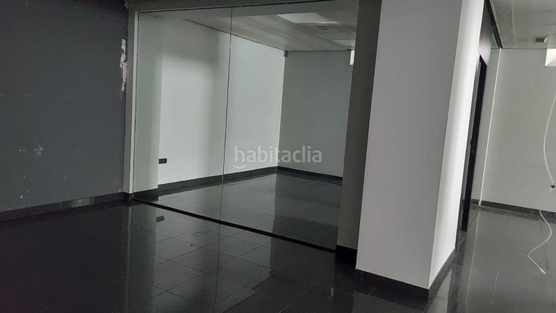 Foto 4246649c-4eaa-47e8-9cad-9f43133d371b. Local comercial gran local ! en Pinos Puente