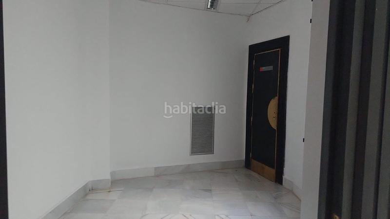 Foto f4e8e17a-287d-45d3-8a5b-b3eeff3ddde0. Local comercial gran local ! en Pinos Puente