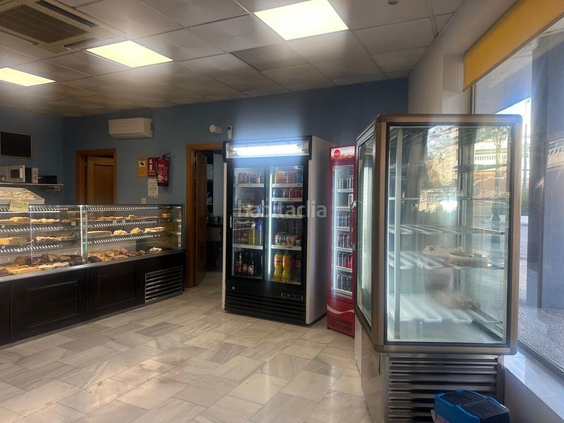 Foto f65a15c6-5505-4a07-90f4-4d549e99e992. Traspàs local comercial a Atarfe