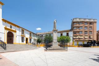 Casa en Atarfe. Gran casa en paseo de santa ana