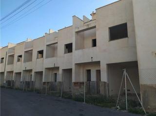 Edifici  Calle del pasadizo. Promoción de viviendas adosadas en ugijar!