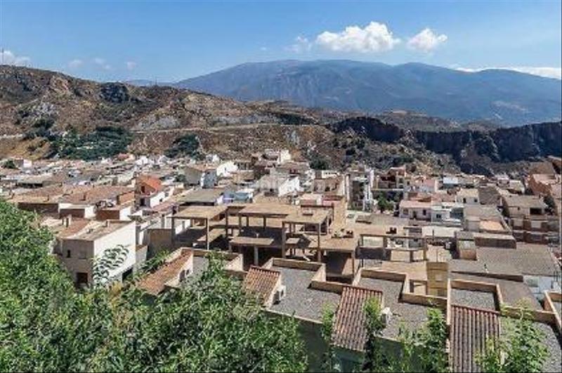 Foto e9dc8833-c1d4-4984-b40c-05d9d779c07b. Edificio oportunidad de inversión ! en Lanjarón