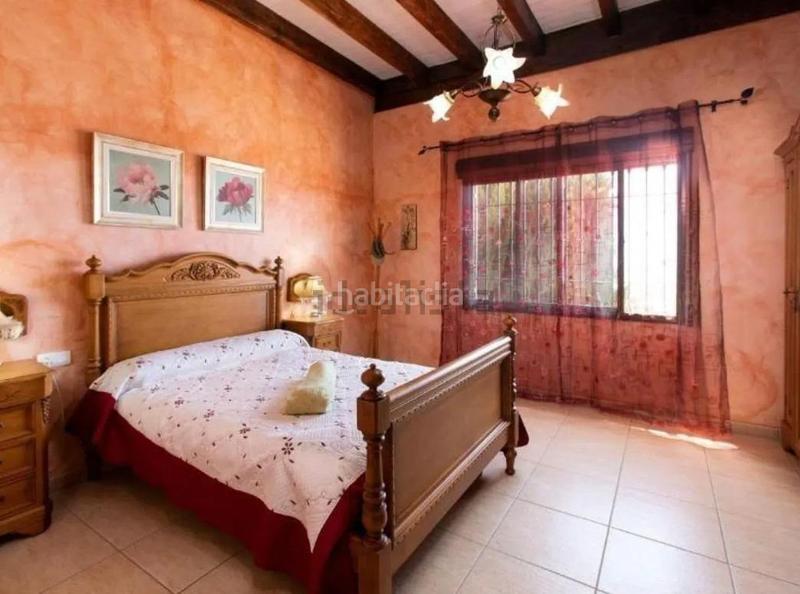 Foto 2601badb-ba2d-473e-9a1c-92d740e64382. Chalet la vivienda de tus sueños está en venta en Motril