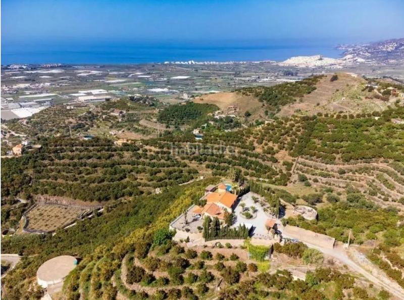 Foto 6ee05aa2-eecb-4684-9760-a283a47ee008. Chalet la vivienda de tus sueños está en venta en Motril