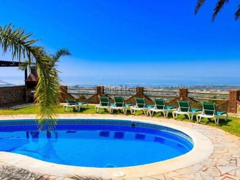 Foto ec6c8f97-de35-4844-9e3f-d5d5674f3654. Chalet la vivienda de tus sueños está en venta en Motril