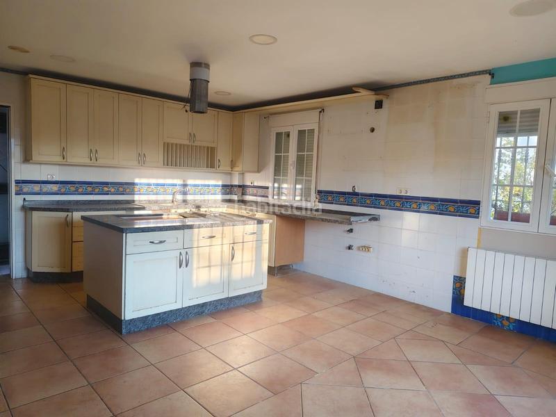 Foto 22b8b17c-8636-4f21-80d7-328192f27300. Chalet con riscaldamento parcheggio piscina in Atarfe