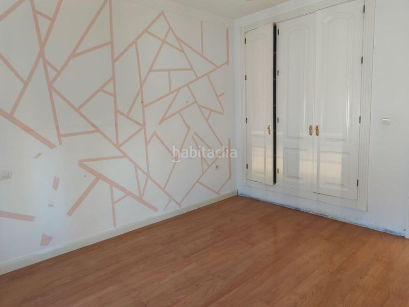 Foto c226f60d-dd6b-41c5-8236-865051fce697. Chalet con riscaldamento parcheggio piscina in Atarfe